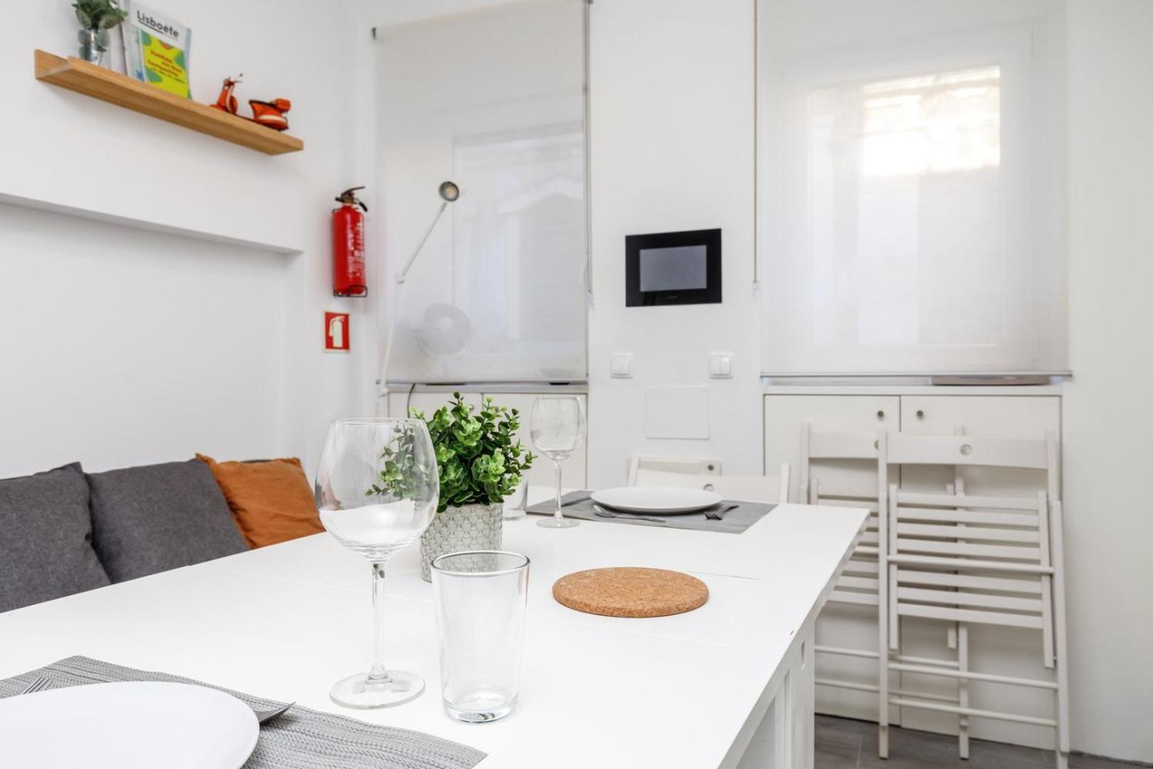 Appartamento Guestready - Minimalist Studio In Downtown Lisbona Esterno foto