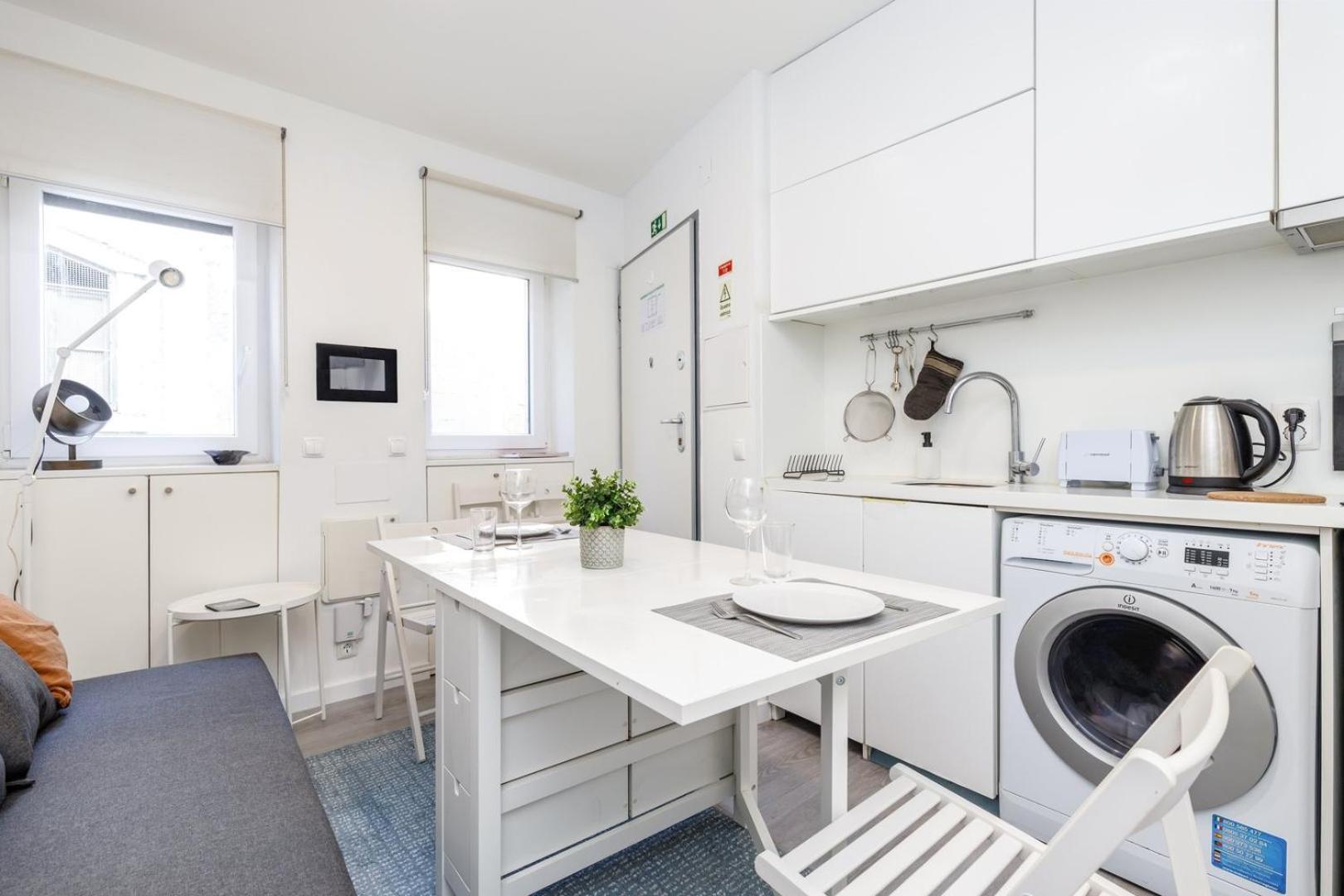 Appartamento Guestready - Minimalist Studio In Downtown Lisbona Esterno foto