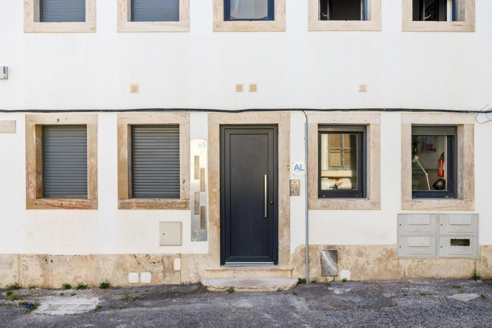 Appartamento Guestready - Minimalist Studio In Downtown Lisbona Esterno foto